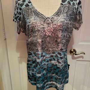 Cache top size XL. NWOT.